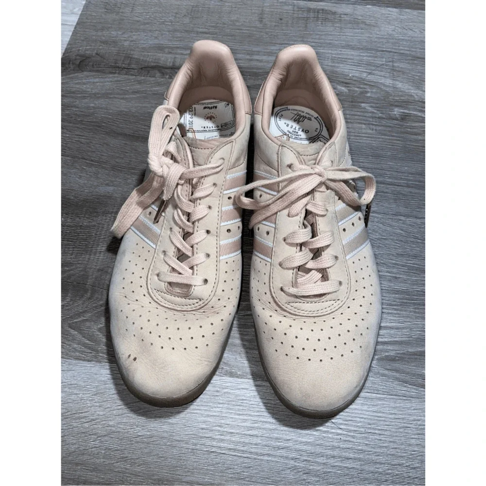 adidas 350 Oyster Holdings Ash Pearl Style DB1976 men’s Size 9, MSRP $130